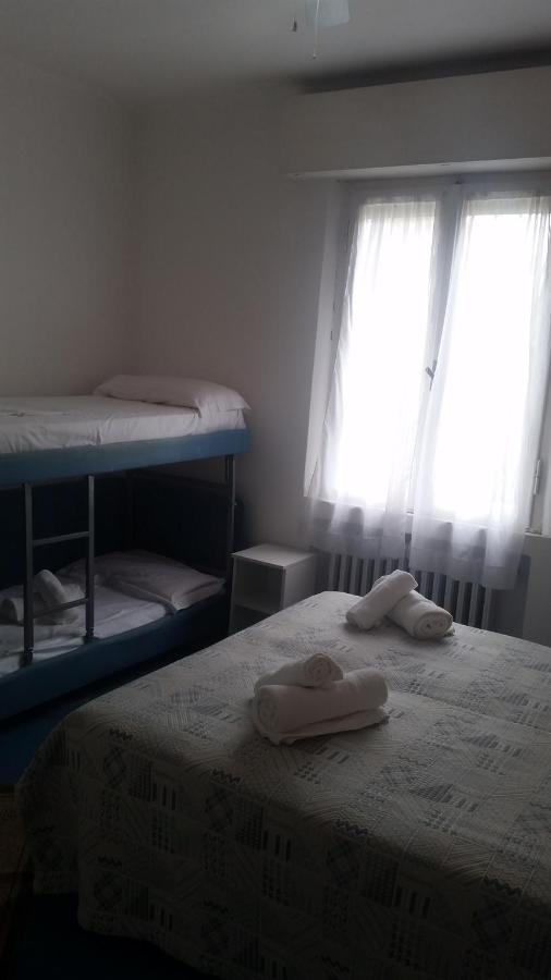Hotel Manolita Rimini Kültér fotó